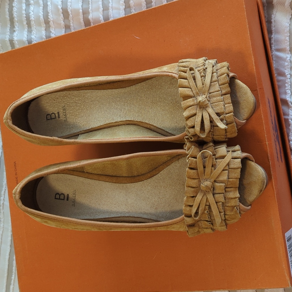 Bakers peep toe suede wedges